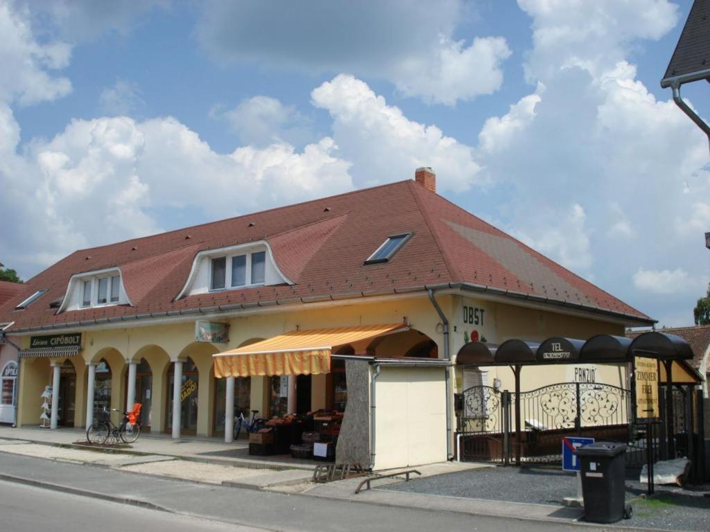 Joos Apartman Sárvár Exterior foto